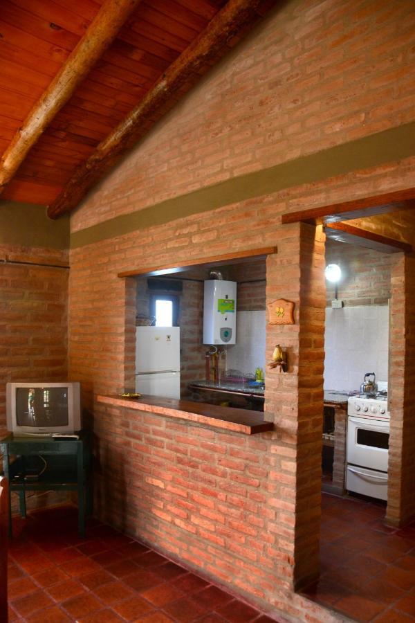 La Toma Complejo De Montana - Cabanas Y Habitaciones En Hosteria 미나 클라베로 외부 사진