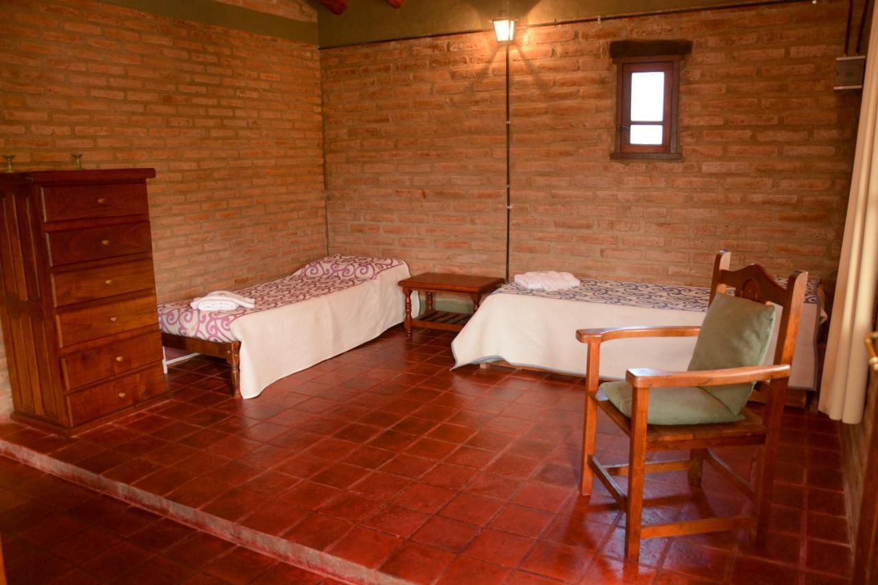 La Toma Complejo De Montana - Cabanas Y Habitaciones En Hosteria 미나 클라베로 외부 사진
